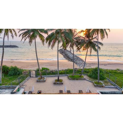 House by The Sea Hikka