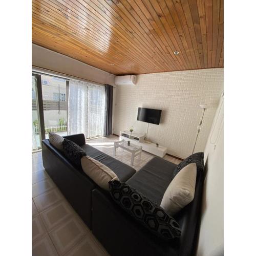 House Of Humor 3 bedrooms