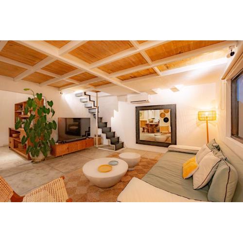 House Sawah - Beautiful & Stylish 3BR Home with Jacuzzi Near Umalas and Seminyak