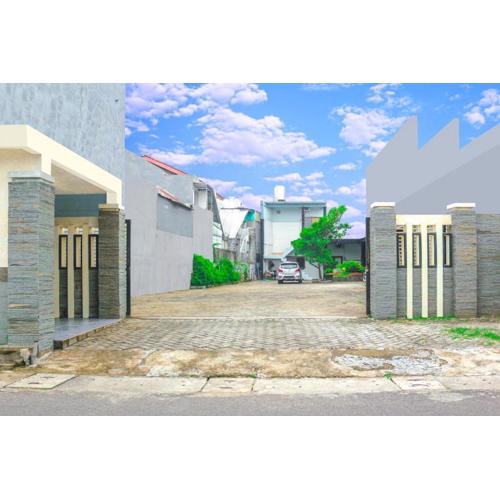 HP Residence Mitra RedDoorz near Alun Alun Kediri