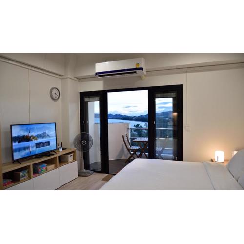 Huahin Bluewave residence by kzy