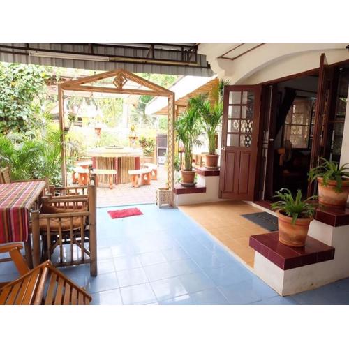 Hug Glur House Tour and Hostel