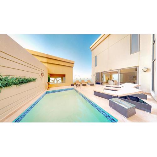 Huge Penthouse with yacht included and private pool!!!