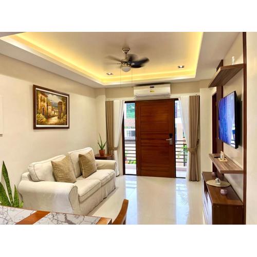 Humble Cocoon1-2BR Unit House Near Inflatable Island & Subic Bay Yacht