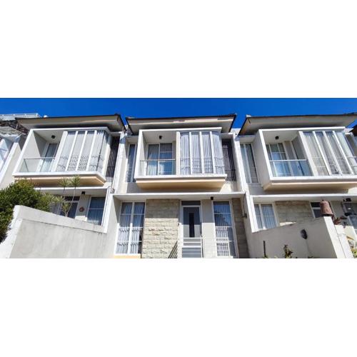 IB Villas Mountain View