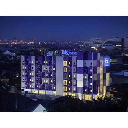 Ibis Budget Semarang Tendean