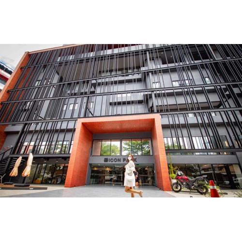 Icon Park Hotel, Chiang Mai- SHA Extra Plus