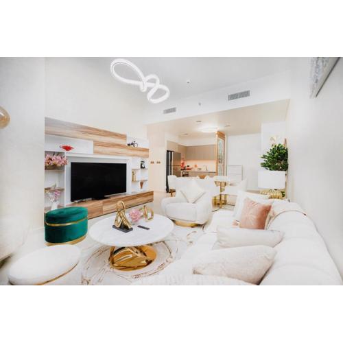 Iconic Views 2BR Burj Khalifa and Fountain