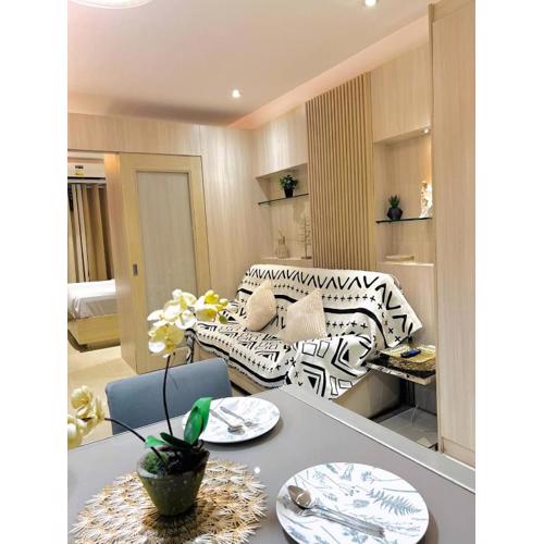 Icy Suite at Shell Residences Near MOA and NAIA