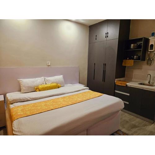 Ideal Homes, Studio apartment-B