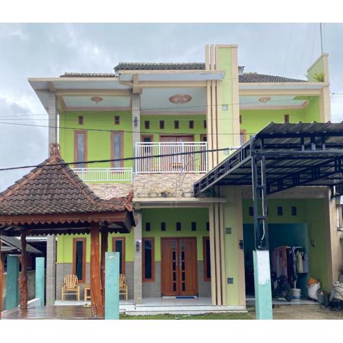 Ijen kingdom guest house