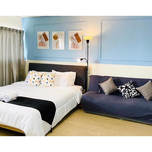 Impact Arena Condo TwoTone By GoodRoom24