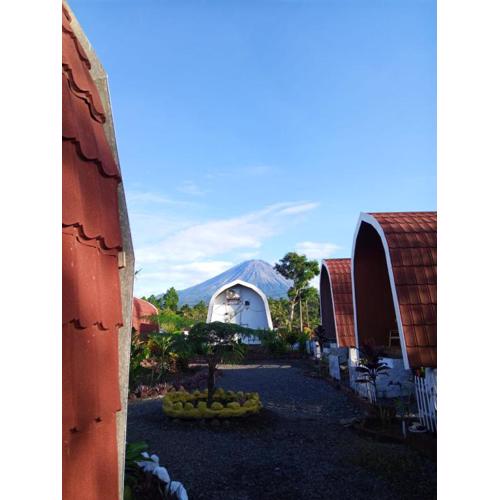 Indah Damai Cottages