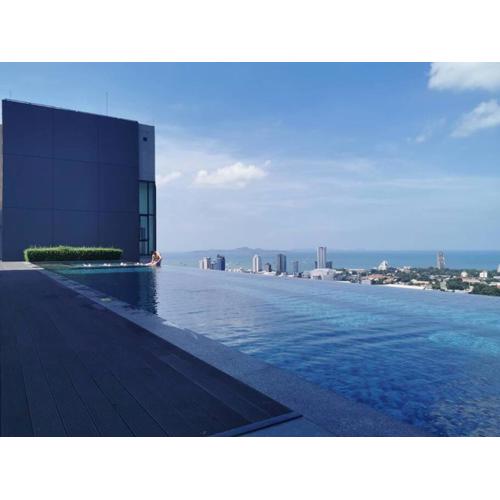 Infinity Pool at Pattaya Posh