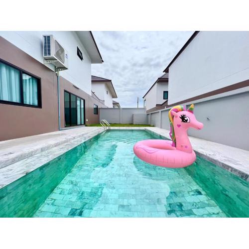 芭堤雅ins风独栋泳池别墅