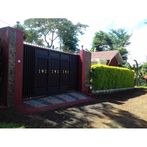 Inviting 2-Bed House Komakundi Rural Kilimanjaro