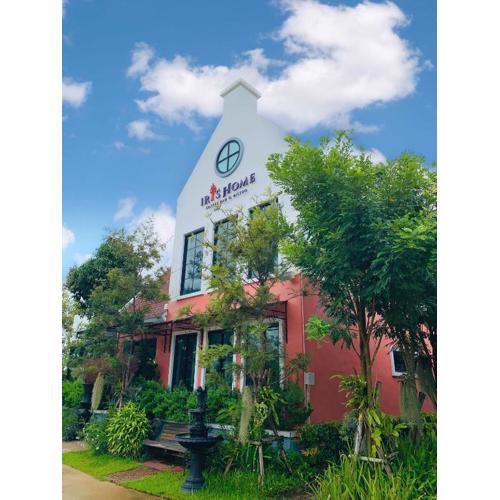 Iris Homestay