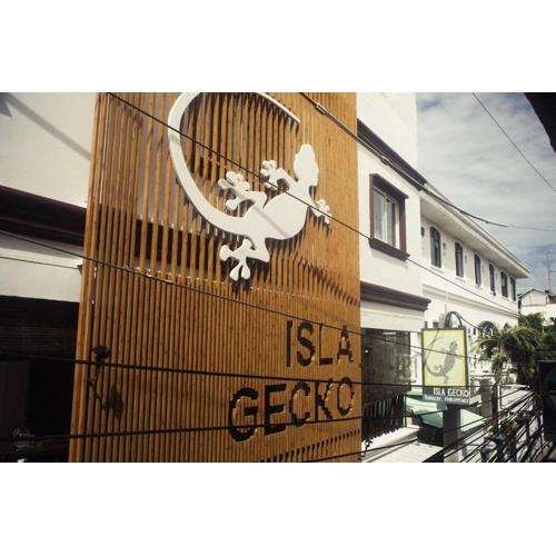 Isla Gecko Resort