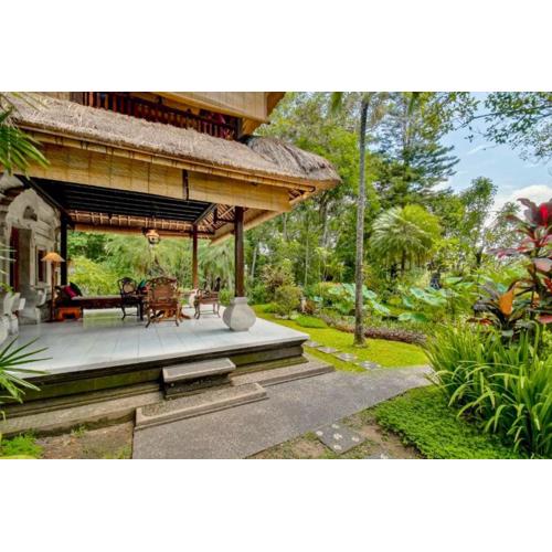 Isvara 1 BR Junior Suite ZN235