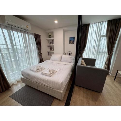 Ivory Ratchada-Ladprao Huai Khwang Night Market