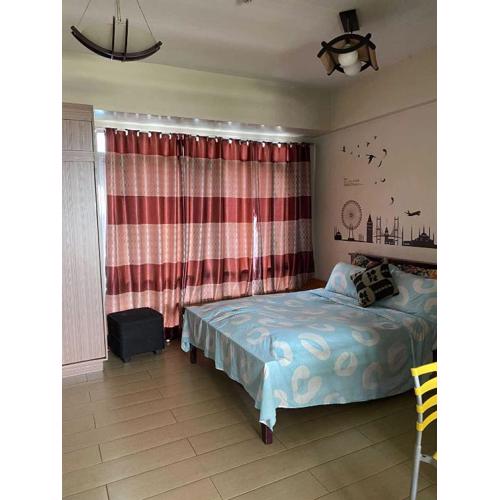 Ivy Condotels unit-150 Newport Boulevard near terminal 3 and all Airport