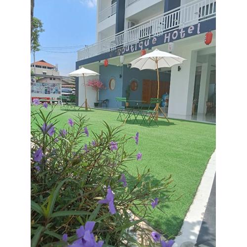 J-Boutique Hotel เจ-บูทีค โฮเทล