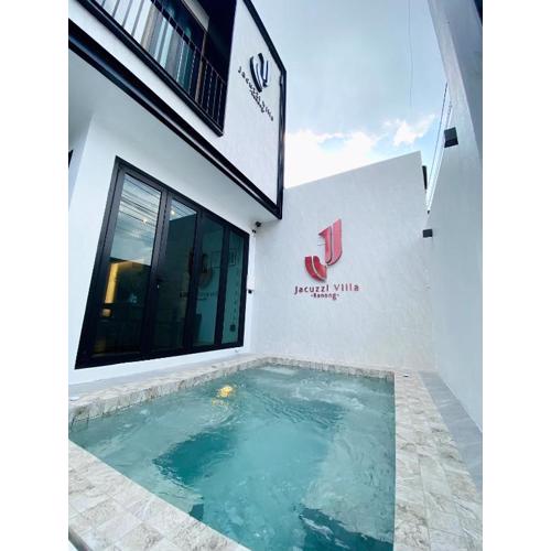 J Jacuzzi Villa Ranong