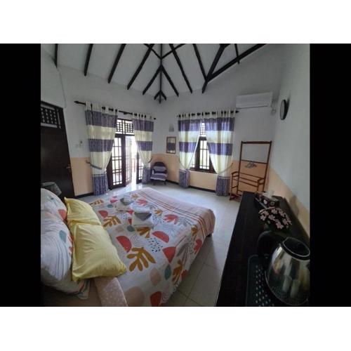 Ja-Elas French Touch 5