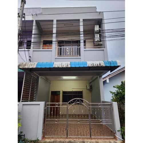 Jaaoo Homestay Betong - 4 Bedroom House