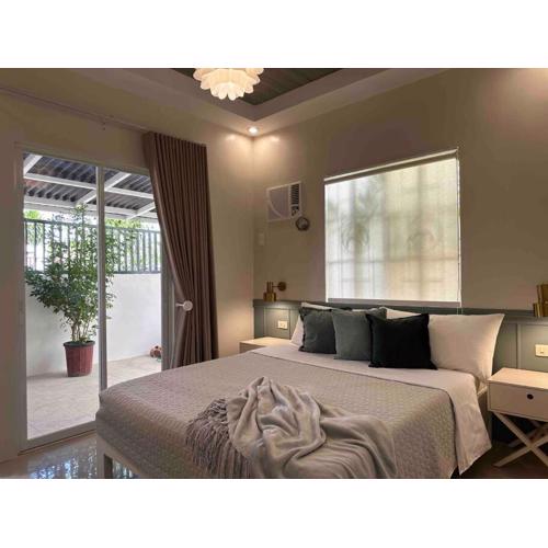 Japandi Home A - Fully Aircon, WIFI, Hot shower, 24hGuard, Center, near Malls