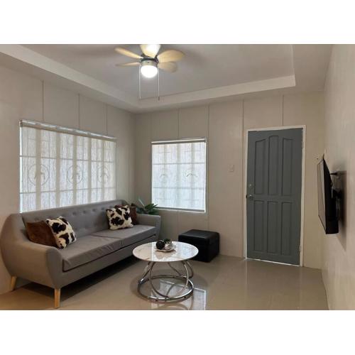 Japandi Home B - Fully Aircon, WIFI, Hot shower, 24hGuard, Center, near Malls