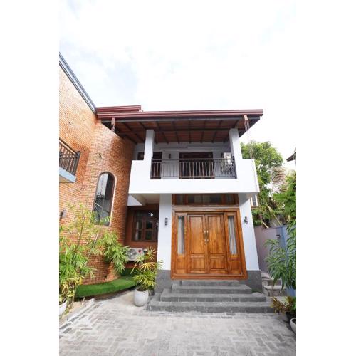 Jaruv Royal Residencies