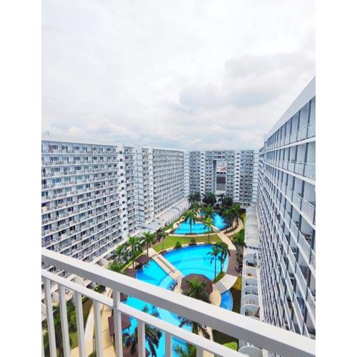 Jason Sy Staycation at Shell Residences, Mall of Asia Philippines