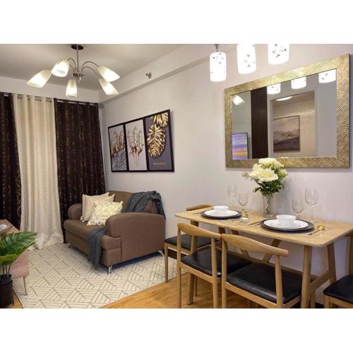 Jay's Condo @ Arrezo