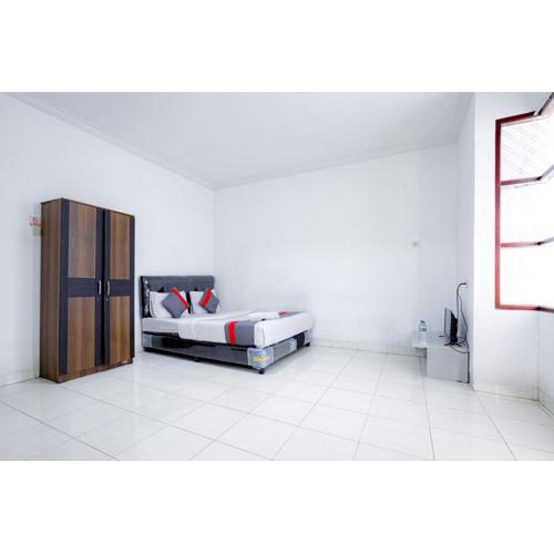 J&B Rooms Tomang Jakarta Mitra RedDoorz