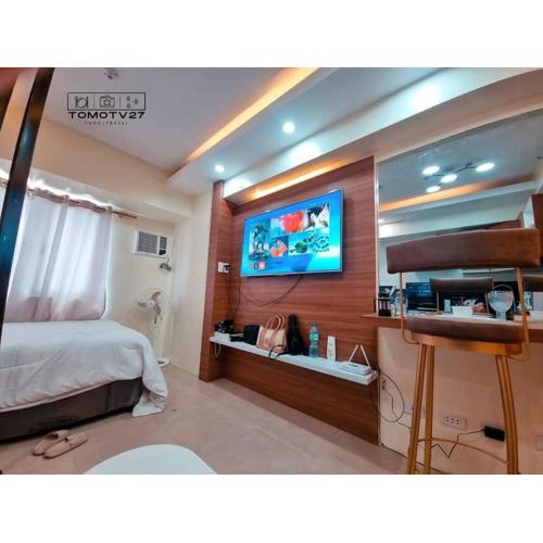 Jhon and chammy tagaytay staycation serin east