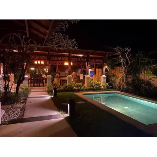 Jimbaran BeachStroll Villa (3BR)