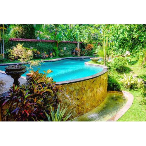 Jineng 5 BR Private Pool Villa with Stunning Garden by Basma Groups