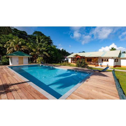 JMS Ventures Guesthouse - Private Pool