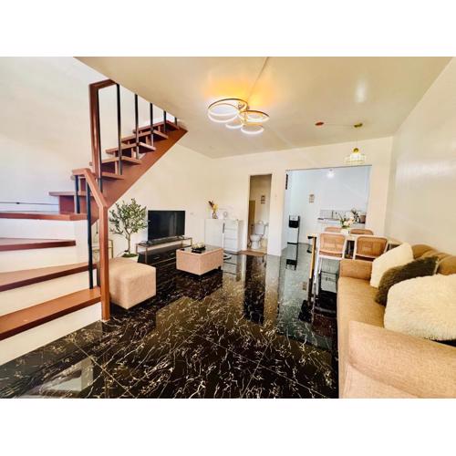 JOELYs Rest and Stay House 1 with WIFI TV NETFLIX and 2 AC rooms