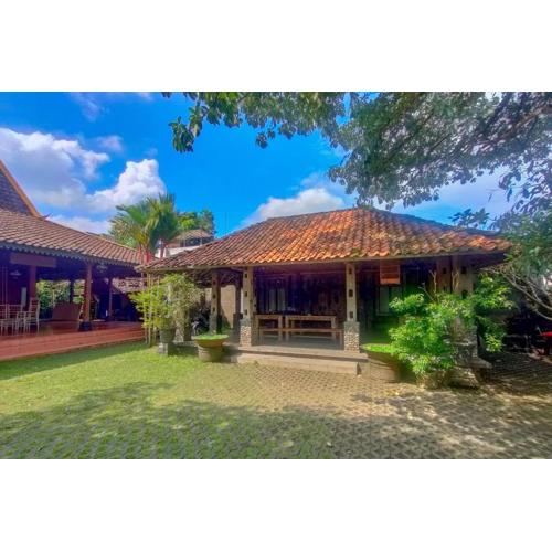 Joglo Bale Witana RedPartner