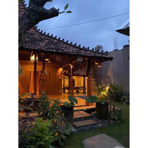 Joglo Breeze Guesthouse and Villa