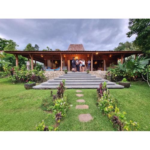 Joglo Omah Kempalan, Private Pool Villa in Sentul, Bogor