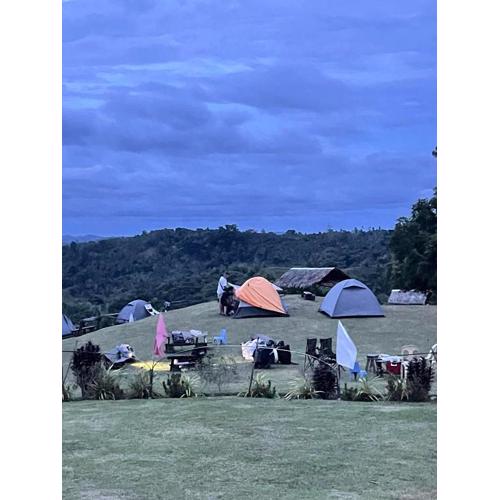 Johanna's Farm and Camping Ground