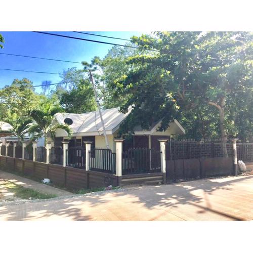 Johann’s Place Panglao