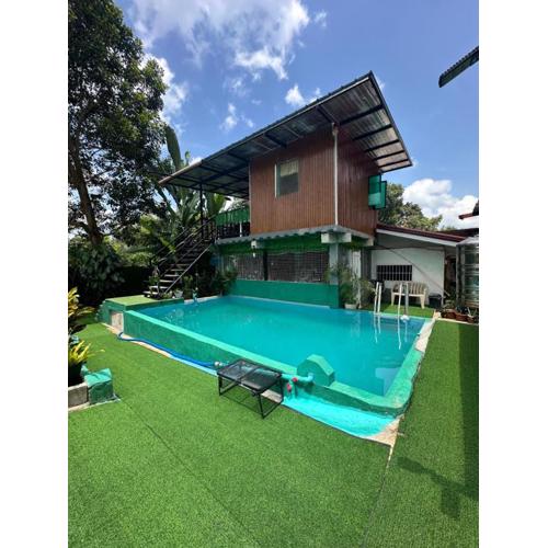 John and Agnes Nicol