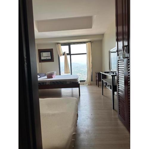 Jojies Crib Horizons101 one bedroom Suite Penthouse