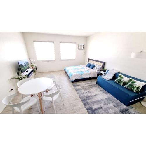 Joms Minimalist Crib Nuvali