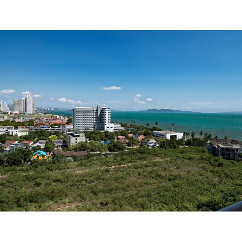 Jomtien Beach Condominium S1 by Olga