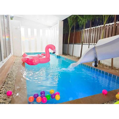 Jomtien Beach Pool Villa บ้านพูลวิลล่าติดทะเล หาดจอมเทียน